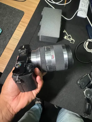 CÂMERA SONY A6000 + LENTE 18-200mm