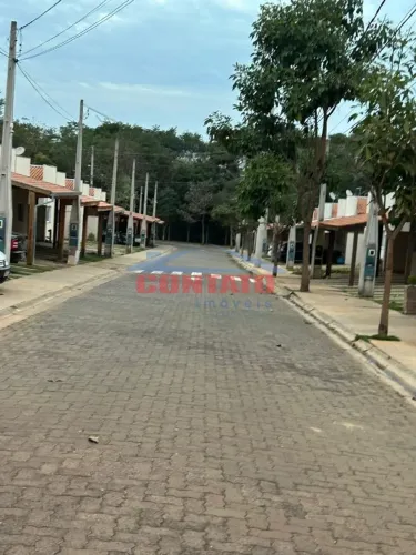 Casa em Condomínio para Alugar no Bairro Água Vermelha