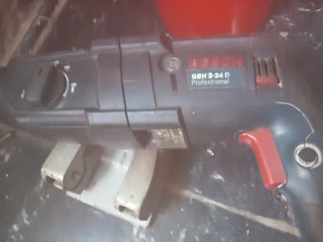 Martelete bosh 110 woltz