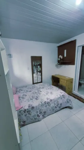 Quarto de aluguel semi mobiliado