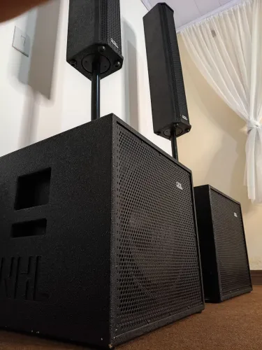 Kit Sonorização Profissional NHL Pro Sound - Subwoofers e Colunas Line Array