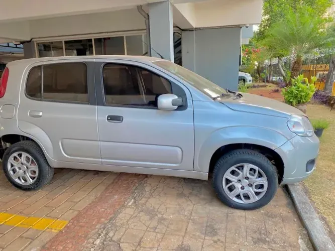Fiat Uno Vivace/rua 1.0 EVO Fire Flex 8V 5P 2016