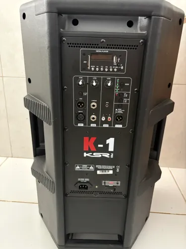 Caixa De Som Ativa 15 Poleg 1000w Ksr K1 pro + Tripé