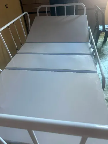 Cama hospitalar com colchão
