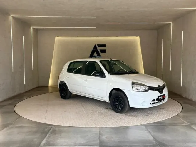 Renault Clio RN/ Expression 1.0 5P 2016
