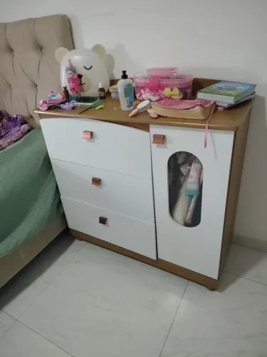 Cômoda Infantil - 1 porta e 3 gavetas