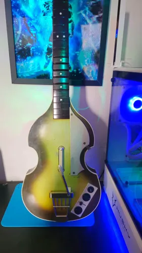 Guitarra Rock Band Beatles Xbox 360 - Revisada e testada Strumlab