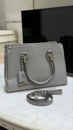 BOLSA SCHUTZ LORENA CINZA