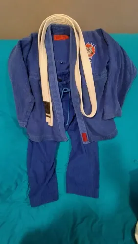 Kimono de Jiu- Jitsu A1 - Em ótimo estado 