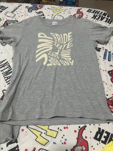 4 camisetas