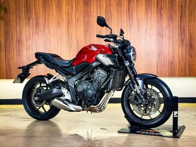 HONDA CB 650R 2024
