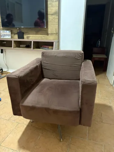Vendo poltrona giratória