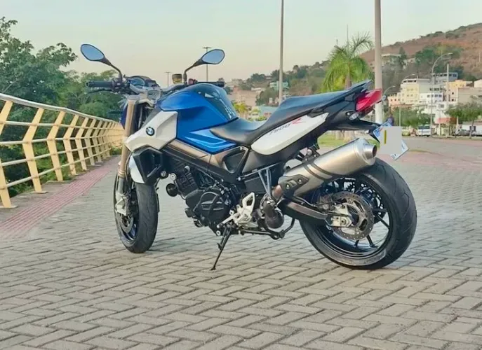 BMW F800R 2015 - Baixa KM - Estado de Zero!