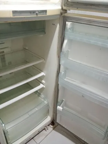 Geladeira para doação
