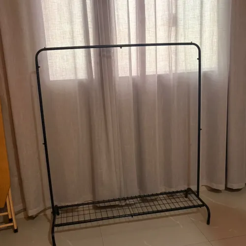 Arara cabideiro