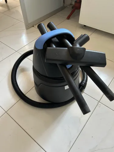 Aspirador de Pó e Água Electrolux Hidrolux