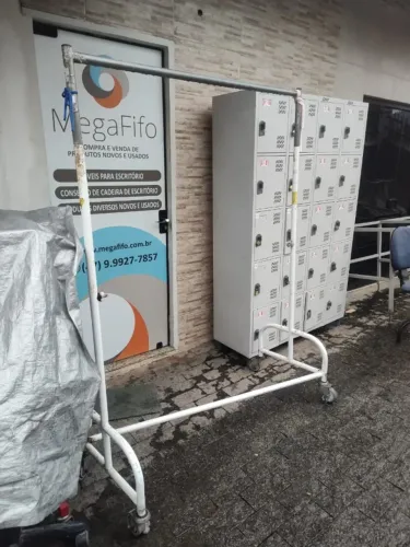 Arara Extremamente Reforçada - Com Rodinhas - (186Ax137Cx53P)