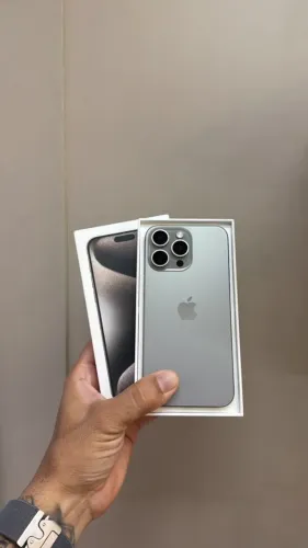 iPhone 15 pro Max 256GB Bateria 84%   GAVETA DE CHIP SEMINOVO 