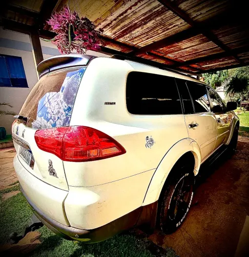 Mitsubishi Pajero Dakar 3.2 4X4 T.i. Dies. 5P Aut. 2013