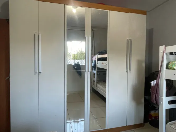 Guarda roupa casal
