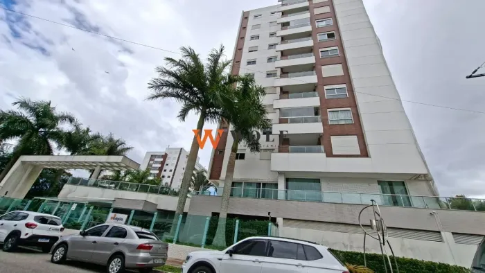 Apartamento de 3 suítes e 2 vagas paralelas em Condomínio Clube, Estreito.