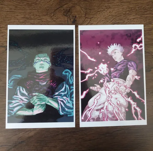 Cards/artes fotográficas oficiais da panini do mangá Jujutsu Kaisen, Choso e Satoru Gojo