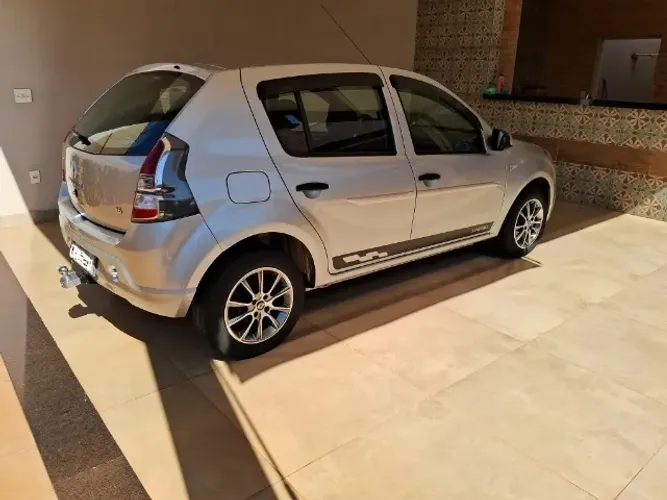Renault Sandero Expression Hi-flex 1.6 8V 5P 2014