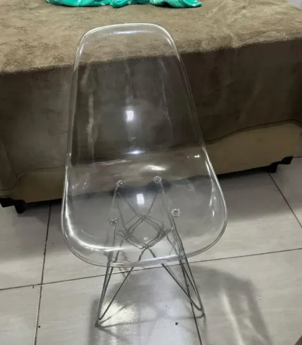 Cadeira de acrilico