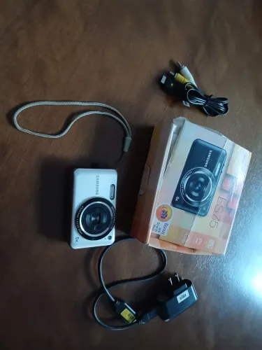 Câmera Samsung ES75