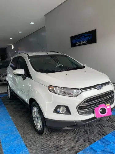 Ford Ecosport Titanium 1.6 16V Flex 5P 2015