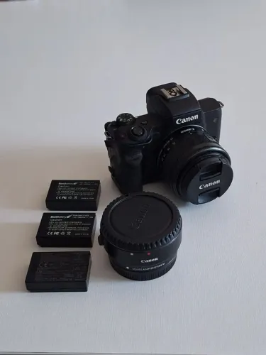Camera Canon M50 + Adaptador EF e 3 Baterias