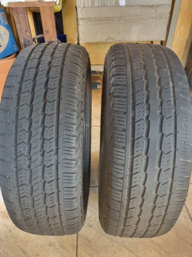 2 Pneus para CRV