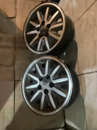 Vendo jogo de rodas aro 15 , somente rodas 