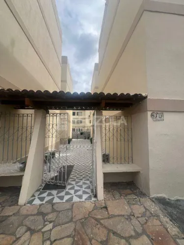 Apartamento para alugar, Condomínio Eucalyptos, sendo 3 quartos, sala, Wc social, cozinha 