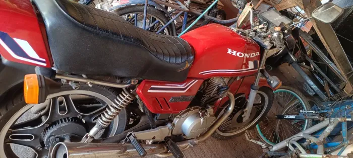 Cb400 modelo ||