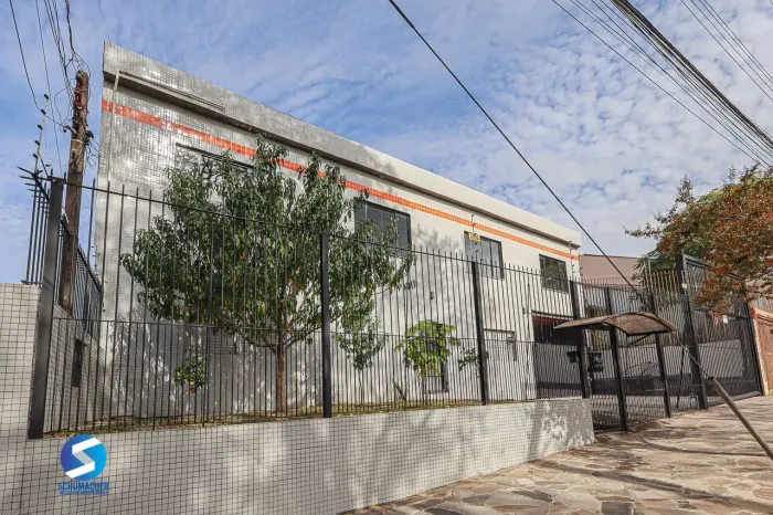 Pavilhao Comercial, Locação / Venda, 596 m², Bairro Partenon, Porto Alegre