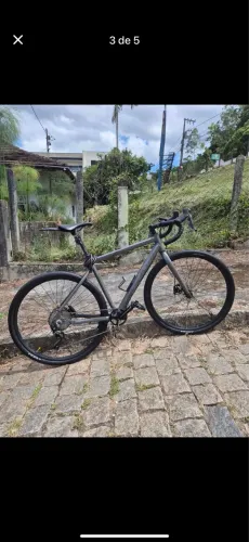 Gravel - Bicicleta
