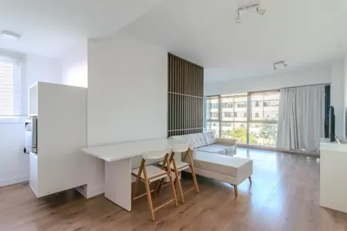 Apartamento com 1 Dormitorio(s) localizado(a) no bairro Centro Histórico em Porto Alegre /