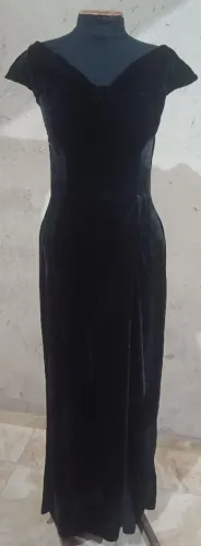Vestido longo de festa preto de veludo!!!