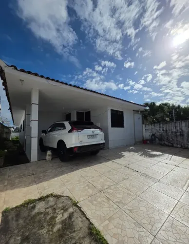 Excelente casa no Cristo Redentor (300 m², 4/4, bem localizada)