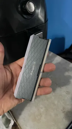 Memória 8gb ddr4 RGB