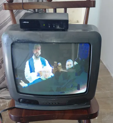 TV 14"