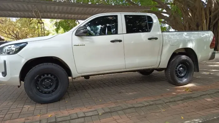 Toyota Hilux CD 4X4 2.8 Diesel Mec. 2022
