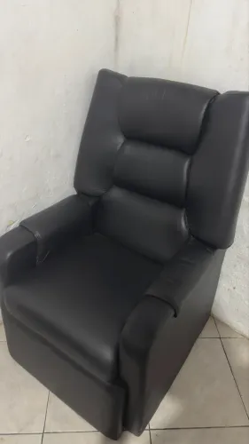 Poltrona preta 