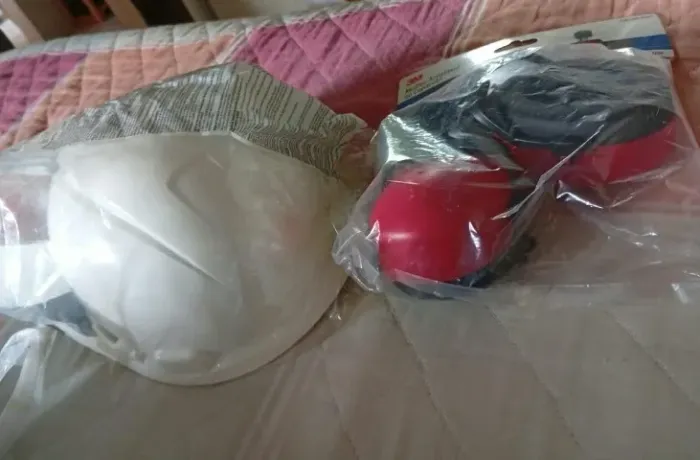 Capacete Branco H700+ protetor auricular