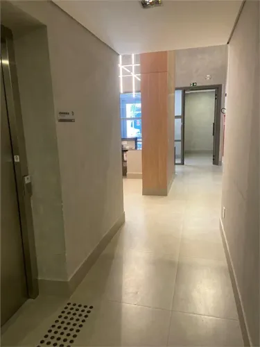 Procurando o espaço ideal para o seu negocio? Apresentamos esta excelente sala comercial d