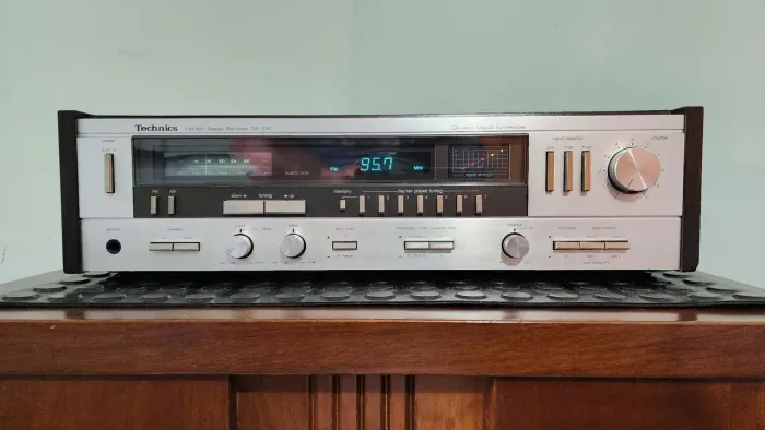 Receiver Technics SA-225