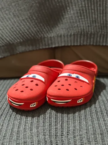 Crocs Do McQueen