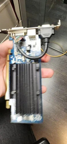 Placa de vídeo Geforce GT210 usada