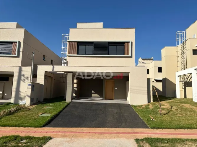 SOBRADO NO JARDINS MARSELHA Casa em Condomínio com 4 Quarto(s) e 4 banheiro(s) à Venda, 18